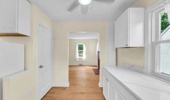 3201 12TH St S, Arlington, VA 22204