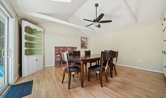 133 Russell Ln, Abington, MA 02351