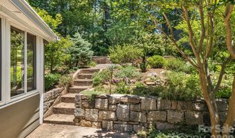78 Grovewood Rd, Asheville, NC 28804