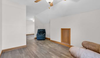 6686 Woodcrest Dr, Avon, IN 46123
