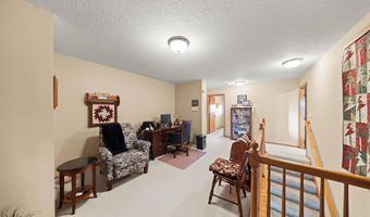 824 Tennyson Ave, Ames, IA 50014