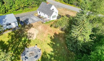2 Piper Ln, Abbot, ME 04406
