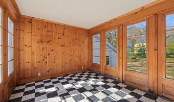 2 Perham St, Bedford, MA 01730