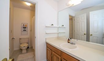 53 Brushy Plain Rd APT 5A, Branford, CT 06405