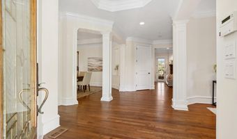 7106 EXETER Rd, Bethesda, MD 20814