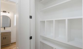 293 Ohm Ave, Avondale Estates, GA 30002