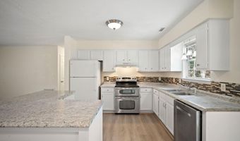 22 Robin Way, Beaufort, SC 29907