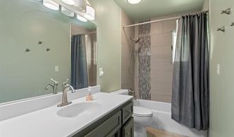 2318 Dorchester Dr, Bartlesville, OK 74006