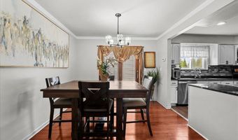 6716 Rosedale Blvd, Allen Park, MI 48101
