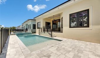 6532 SIMONE SHORES Cir, Apollo Beach, FL 33572