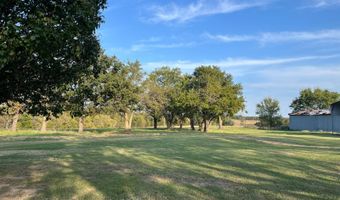 2452 S Carr Pen Rd, Atoka, OK 74525