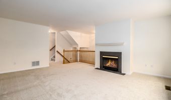 2303 Eaton Ct 2303, Danbury, CT 06811