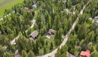 386 Spruce St, Alpine, WY 83128