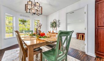 176 Jule St, Apalachicola, FL 32320