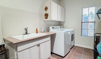 2002 W Ray Ave, Artesia, NM 88210