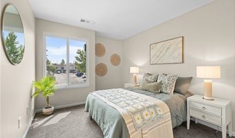 7 Southcreek Ct D, Amherst, NY 14051