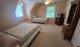 5 A114 N Apple Canyon Rd, Apple River, IL 61001
