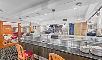 383 Metacom Ave, Bristol, RI 02809