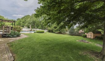 1640 Ridge Hill Ln, Indianapolis, IN 46217