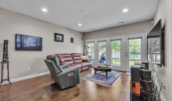 5633 Arbor Chase Dr, Ann Arbor, MI 48103