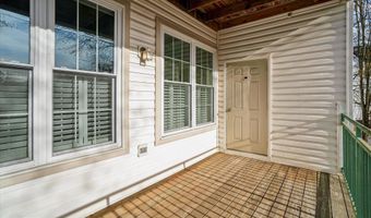 15610 EVERGLADE Ln E202, Bowie, MD 20716