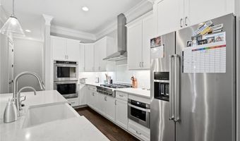 1012 Summit View Ln, Alpharetta, GA 30004