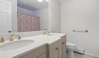 5 Olivia Ct, Johnston, RI 02919