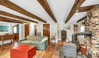 88 Harriman Hill Rd, Raymond, NH 03077