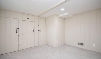 9107 LINDALE Dr, Bethesda, MD 20817
