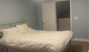 704 Elmwood Pt, Aurora, OH 44202