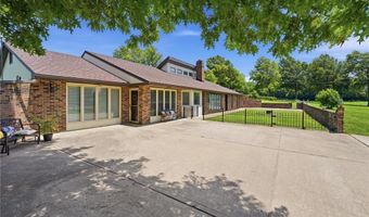 17274 Kansas Ave, Basehor, KS 66012