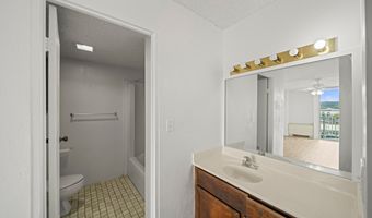101 AUPUNI St 521, Hilo, HI 96720