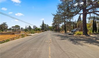 2852 Santa Rosa Ave, Altadena, CA 91001