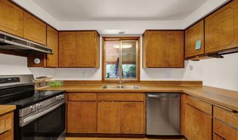 7087 ASTER St, Springfield, OR 97478