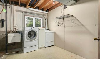 15704 Henna Ct, Apple Valley, MN 55124