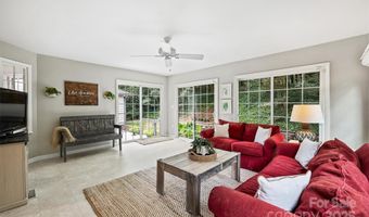 4301 Meadowridge Dr, Charlotte, NC 28226
