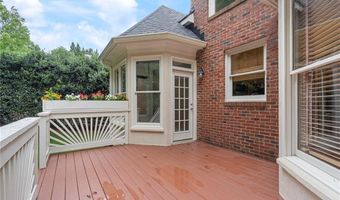 925 York Cv, Alpharetta, GA 30004