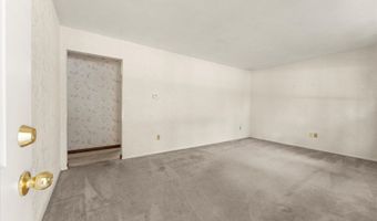 211 S Main St, Argenta, IL 62501