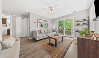 10 Stonyridge Dr, Bayonne, NJ 07035