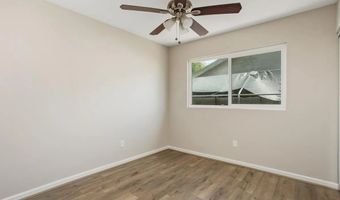 1561 Oak Hill Dr, Escondido, CA 92027