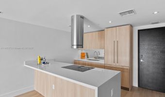 9901 W Bay Harbor Dr 605, Bay Harbor Islands, FL 33154