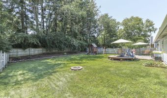 841 Country Ln, Indianapolis, IN 46217