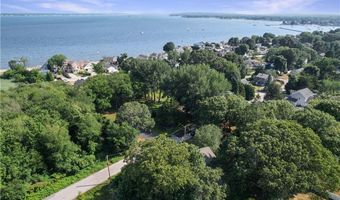 44 Middle St, North Kingstown, RI 02852