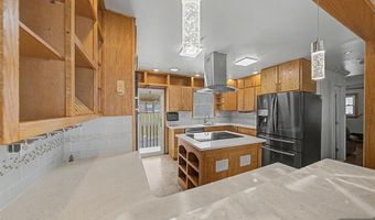 92 Blauvelt Ave, Bergenfield, NJ 07621