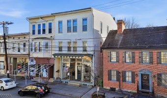 318 Front St, White, NJ 07823