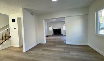 1605 W Bruin St, Los Angeles, CA 90047