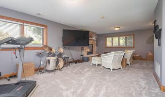 3021 Pinewood Ln NE, Alexandria, MN 56308
