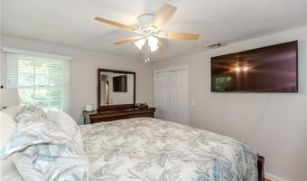 30 Warren Ave, Johnston, RI 02919