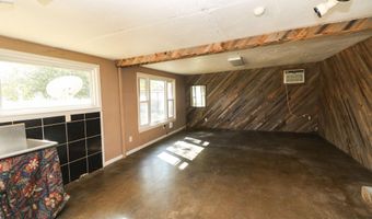 411 13th St, Abernathy, TX 79311