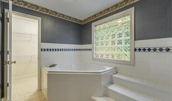 21 Castleford Dr, Bella Vista, AR 72714